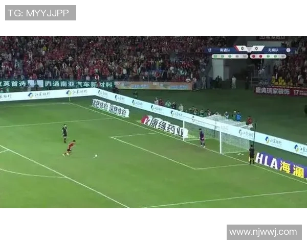 南通队与无锡队上半场僵持，半场1粒进球悬念未解